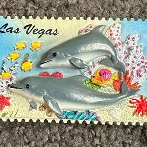 Las Vegas Dolphin Fish Aquarium Magnet Agiftcorp 3” x 1.75”